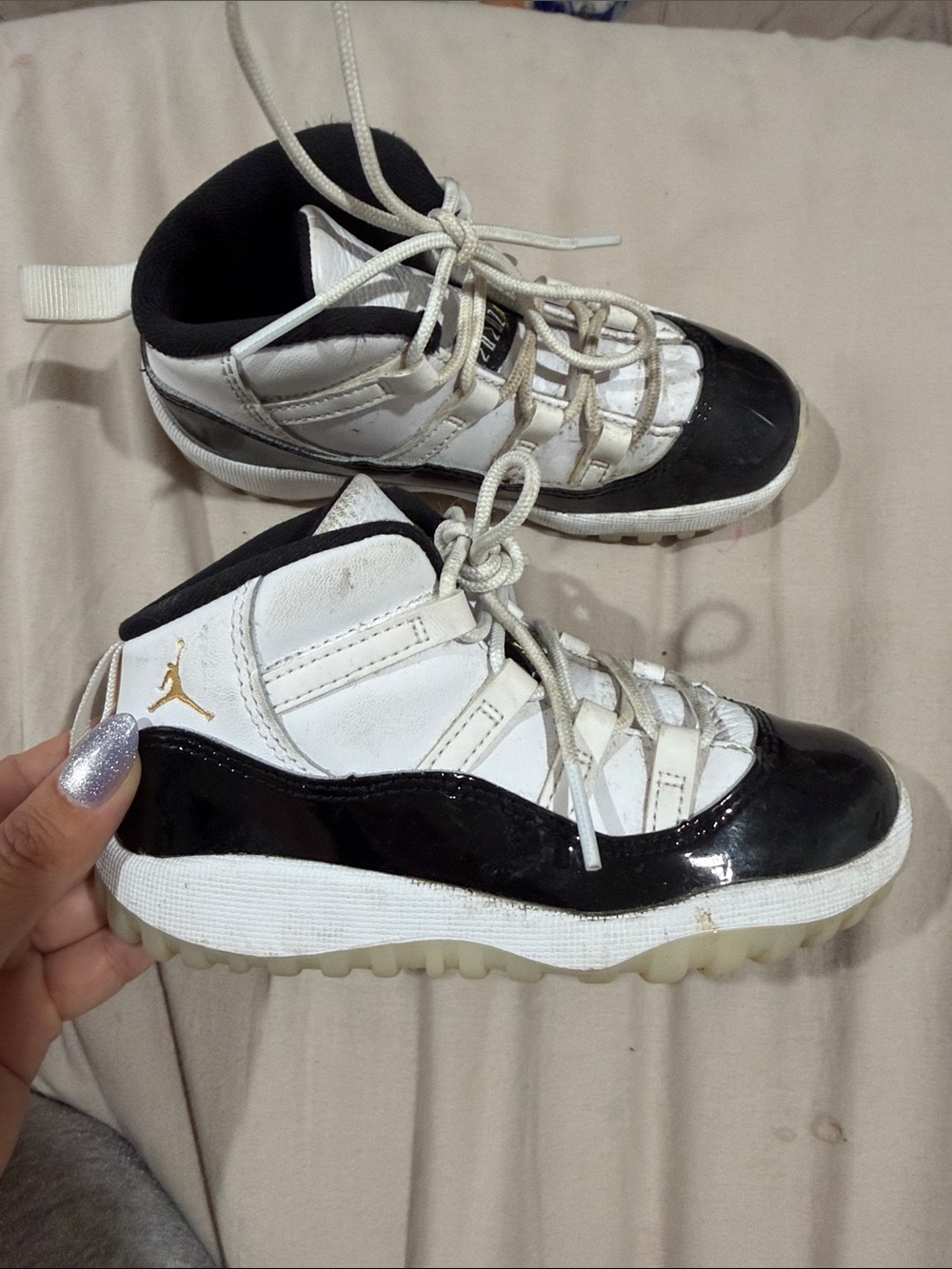 Jordan White & Black Patent Leather Toddler Sneakers with Gold Jumpman